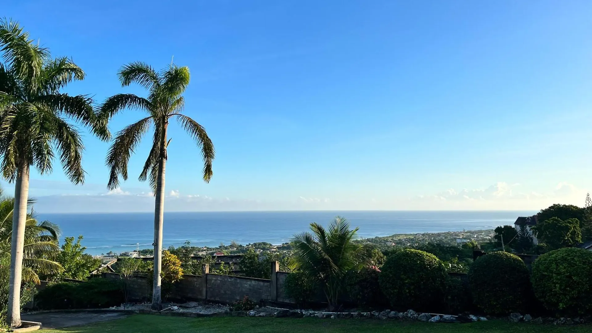Holiday home Sunshine Lodge: Your Home Away From Home Montego Bay