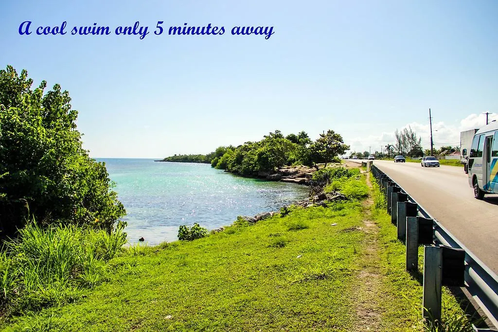 Sunshine Lodge: Your Home Away From Home Montego Bay
