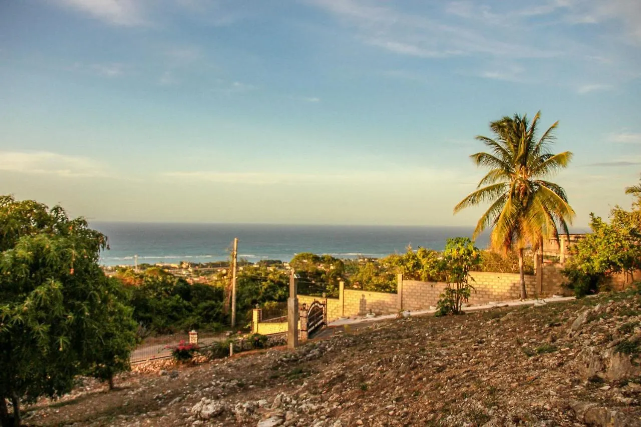 Sunshine Lodge: Your Home Away From Home Montego Bay