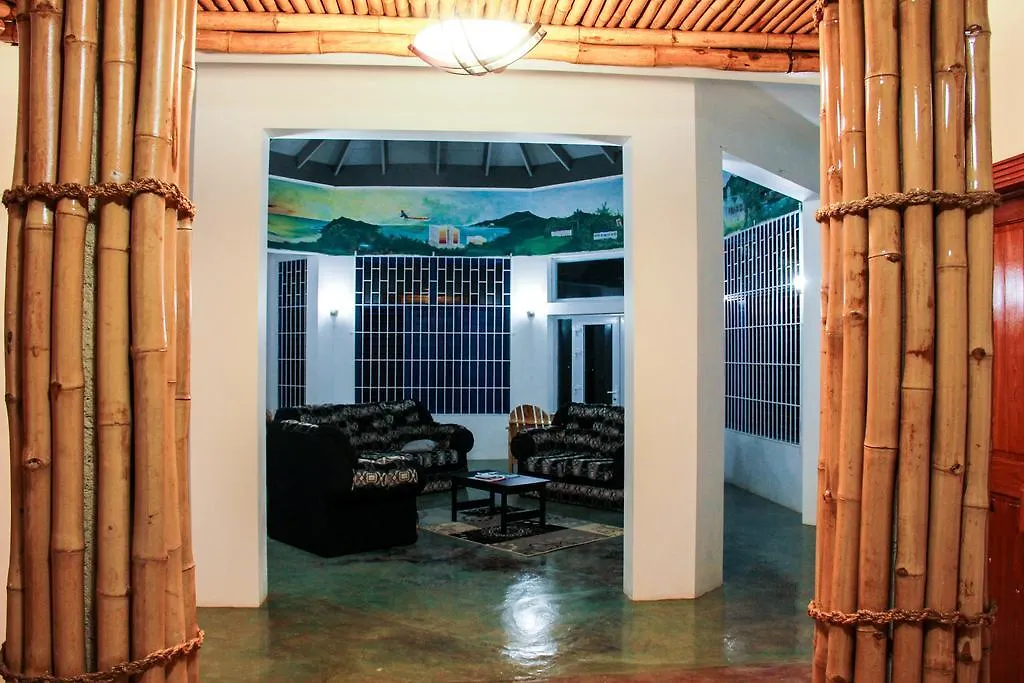 Sunshine Lodge: Your Home Away From Home Montego Bay Holiday home